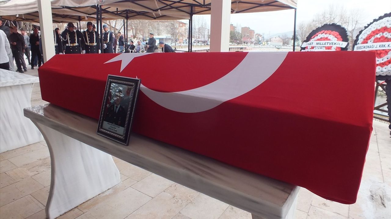 Jandarma Uzman Onbaşı Melih Bayraktutar Tokat'ta Son Yolculuğuna Uğurlandı