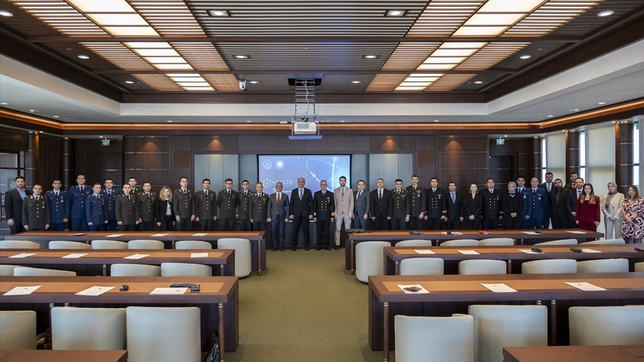 Kamuda Yapay Zeka Dönüşümü Projesi Eğitiminin İlk Dönemi Tamamlandı