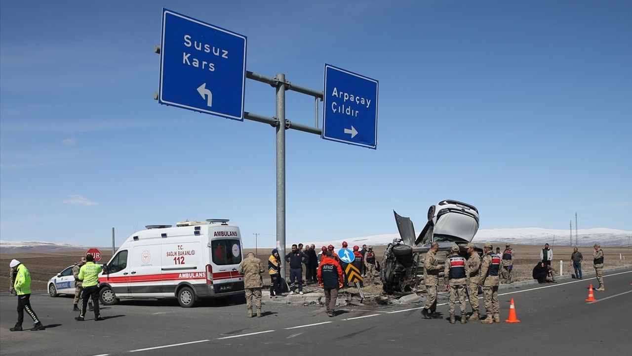 Kars'ta Feci Kaza: 1 Ölü, 6 Yaralı