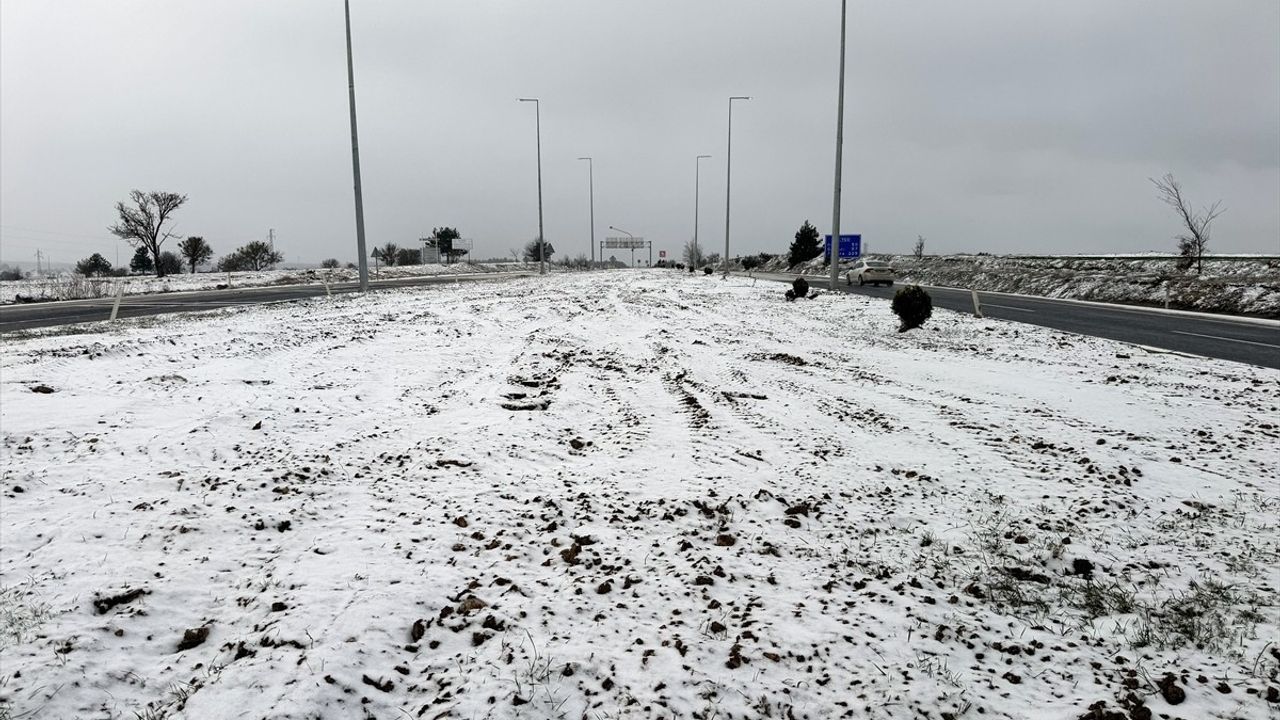 Kastamonu'da Etkili Kar Yağışı Başladı