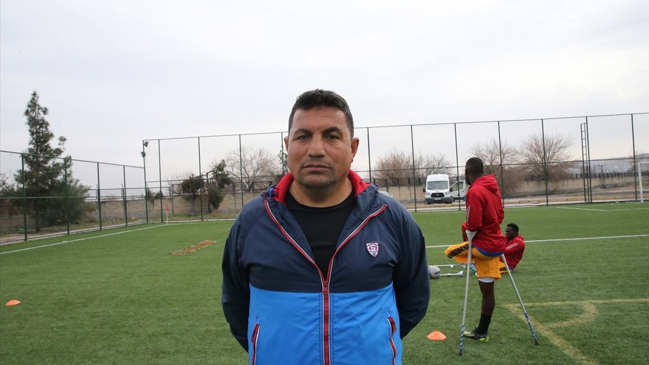 Kenyalı Ampute Futbolcu Nicolas Keyo, 8 Yıldır Türkiye'de Futbol Oynuyor