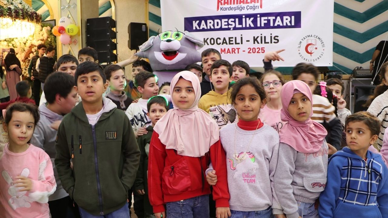 Kilis'te Yetimlere Özel 'Kardeşlik İftarı' Programı Düzenlendi