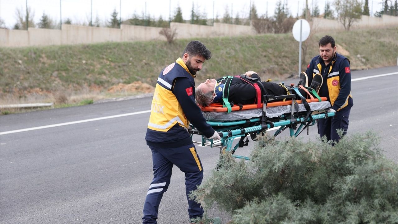 Kırklareli'nde Otomobil Kazası: İki Yaralı