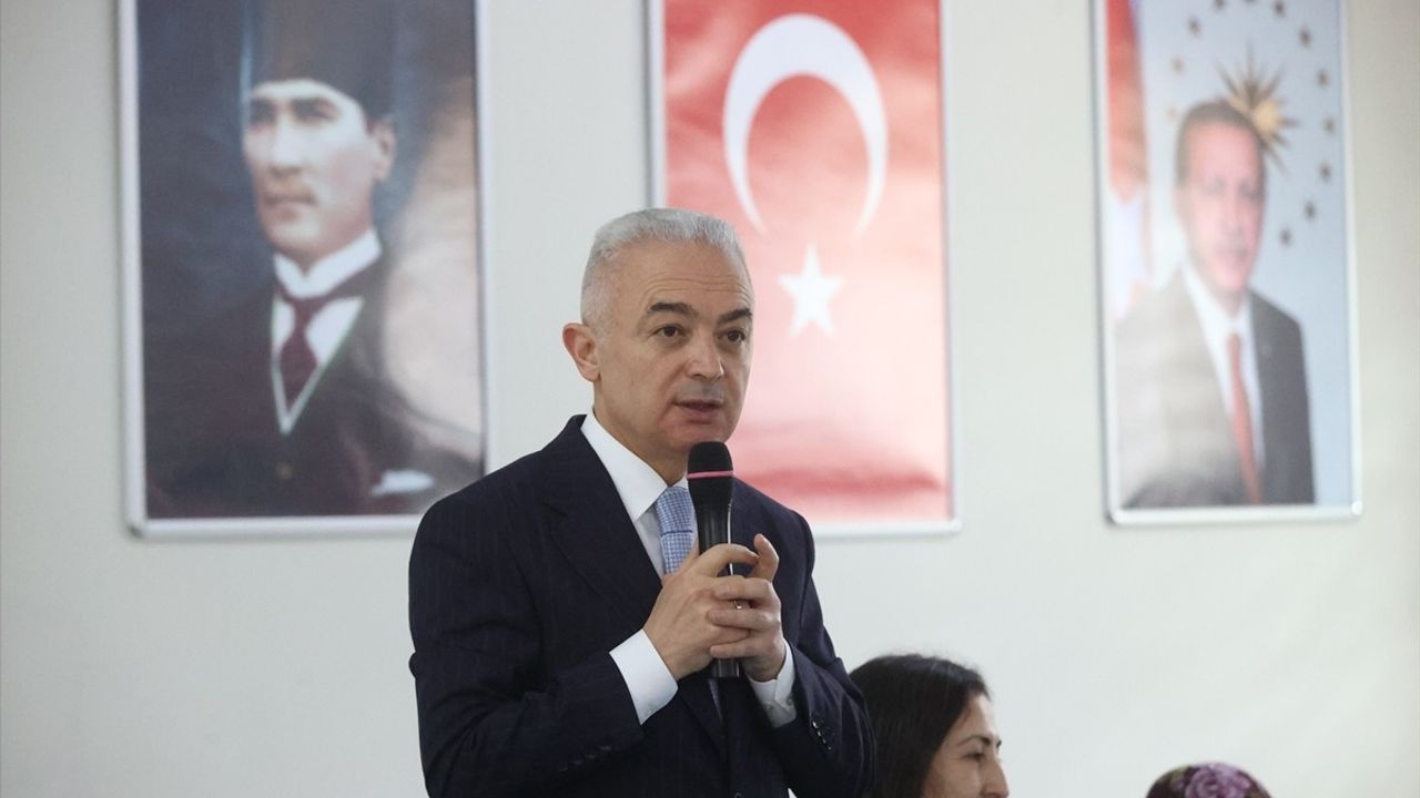 Kırklareli Valisi Turan'dan Huzurevi ve Çocuklarla Ramazan Bayramı Ziyareti