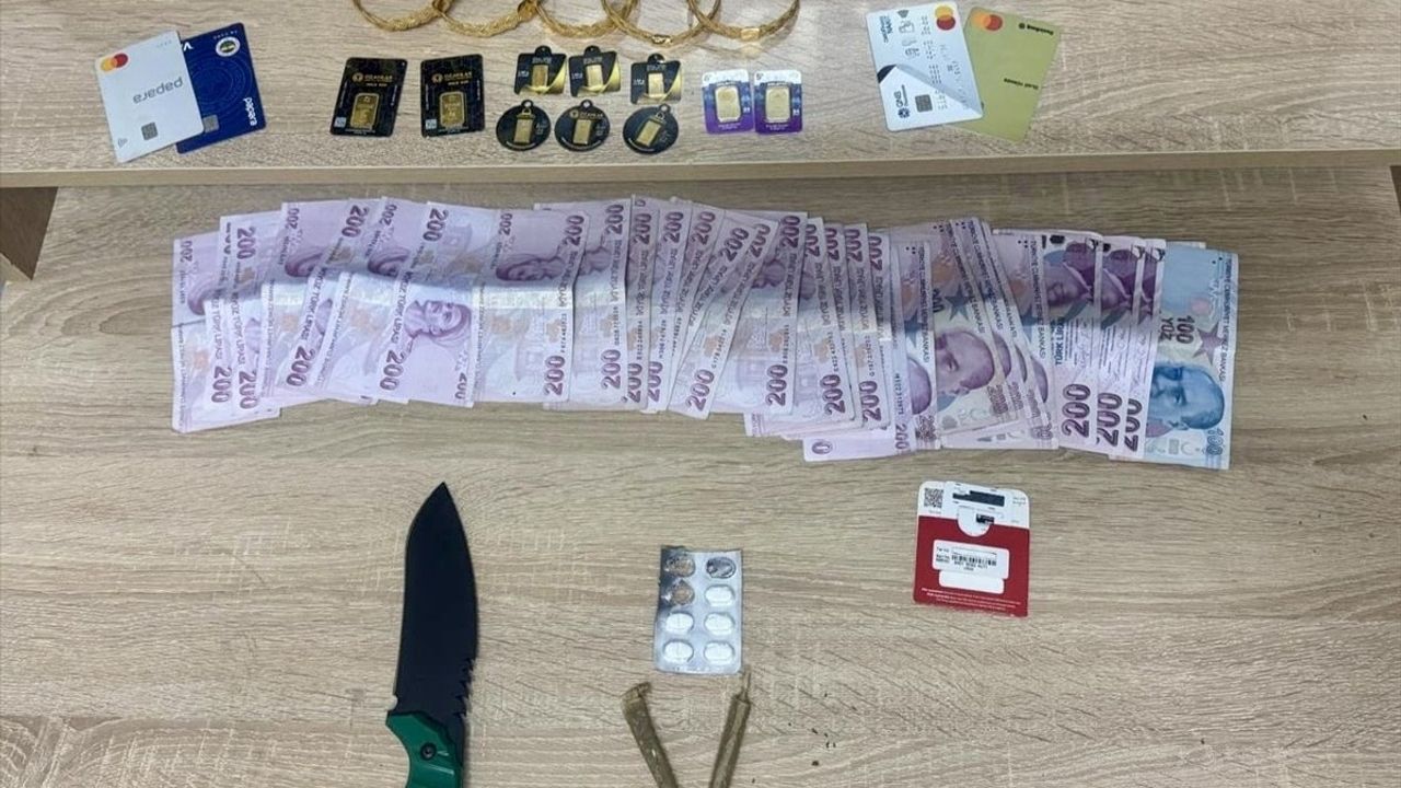 Kırşehir'de Sahte Altın Satışı: 3 Şüpheli Tutuklandı