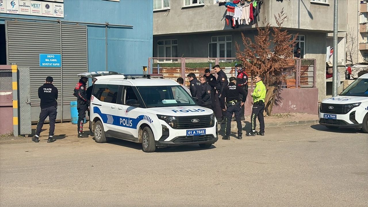 Kocaeli'de Borç Meselesi Nedeniyle Silahlı Kavga: 1 Yaralı