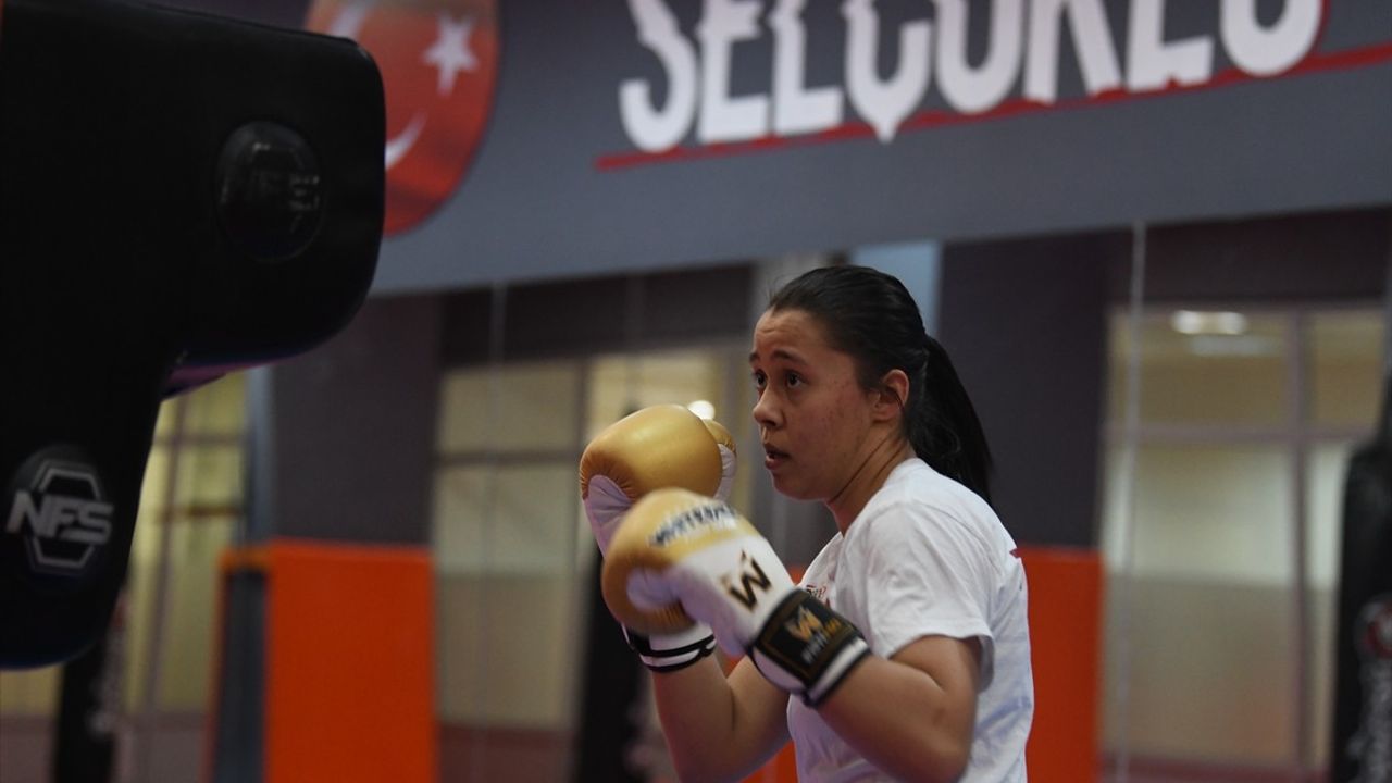 Kübra İnceli, Babasının Hayalini Gerçekleştiriyor: Dünya Şampiyonası Bronz Madalyası ile Gururlandırdı