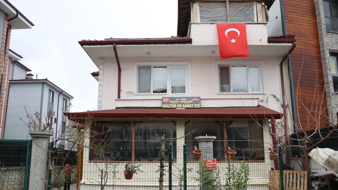 Kültürel Mirası Yaşatan Kadın: Vasfiye Tayat ve Eserleri