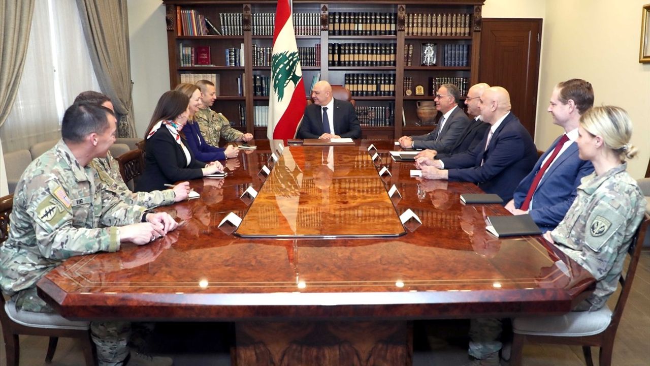 Lübnan Cumhurbaşkanı Avn, İsrail'den Saldırıların Durdurulmasını Talep Etti