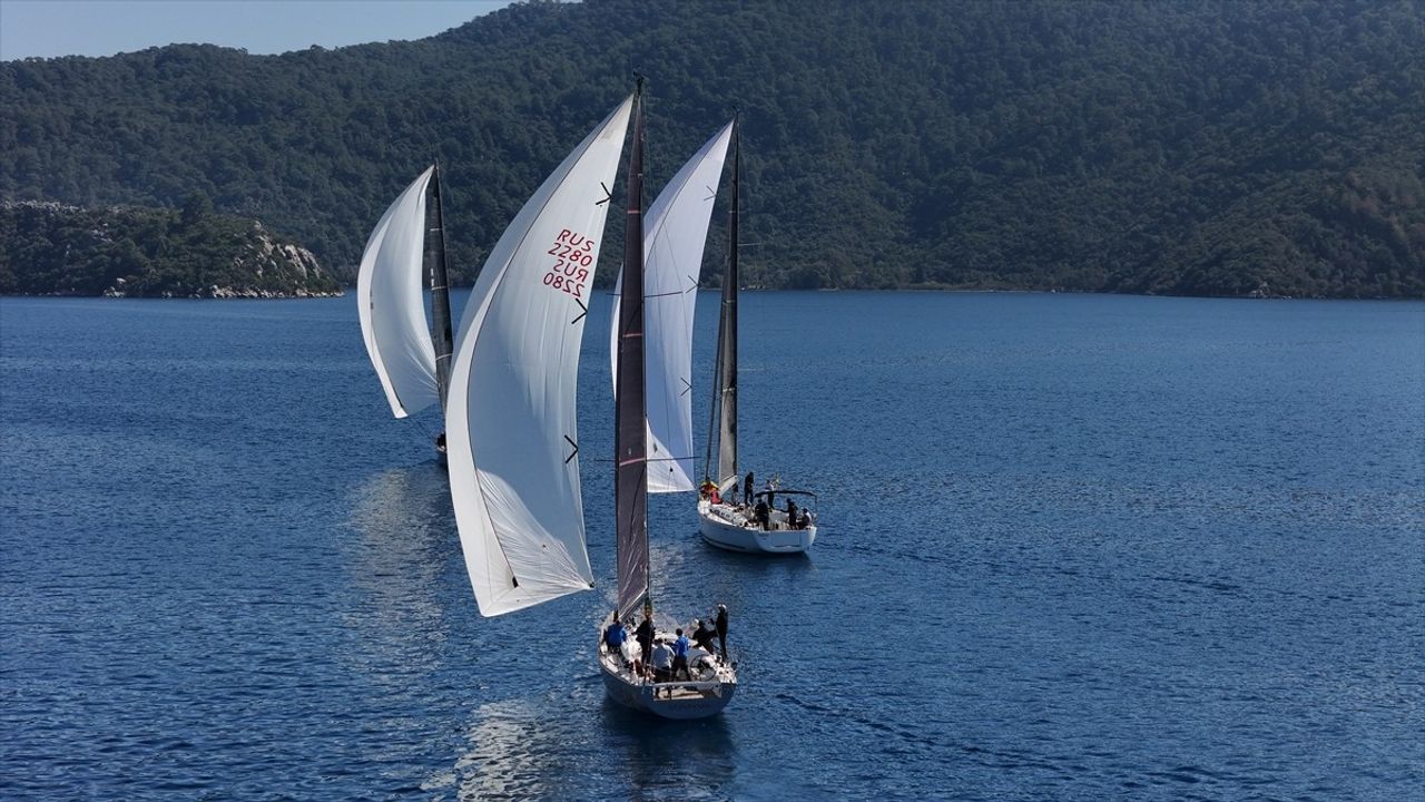 Marmaris MIYC Kış Trofesi'nde 3. Ayak Yarışları Başladı