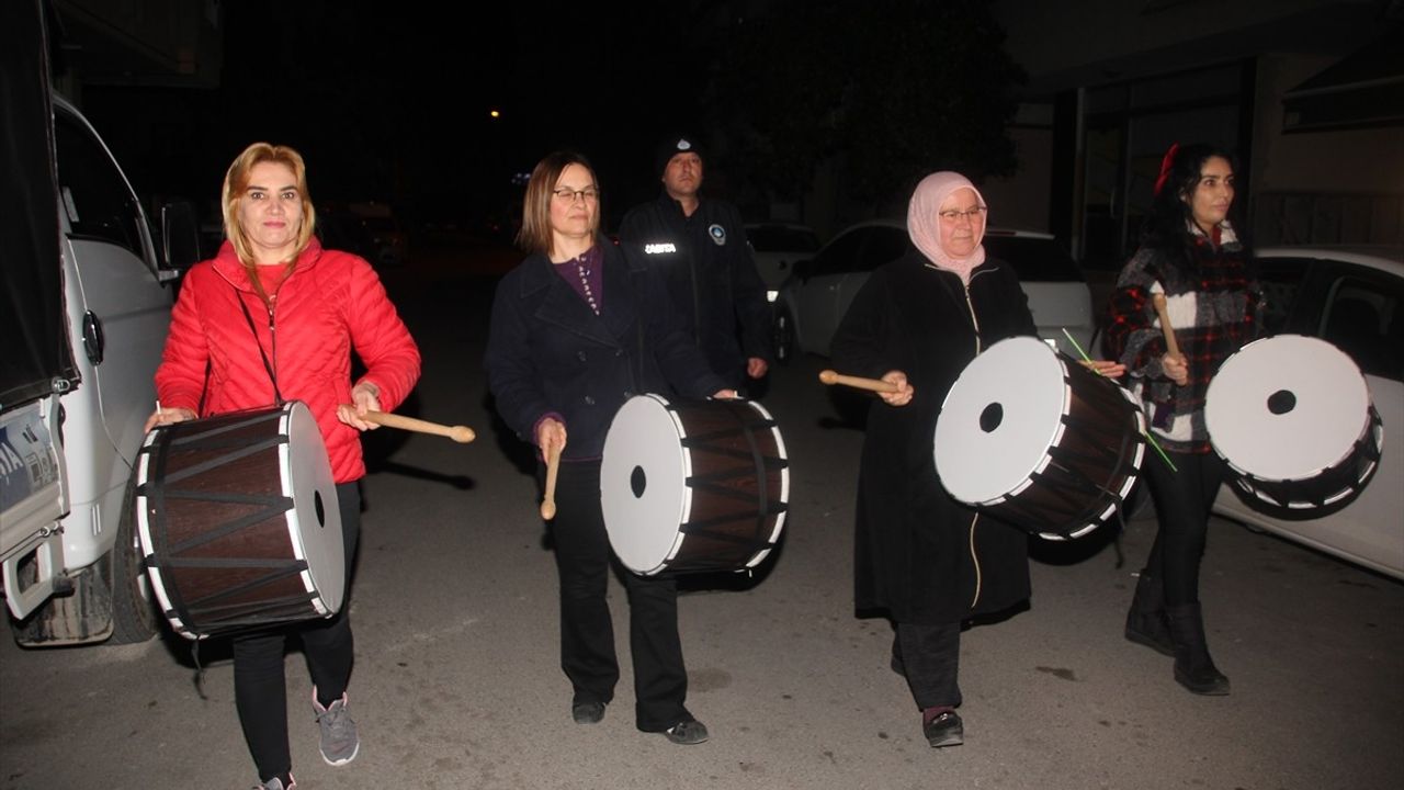 Mersin'de Kadın Ramazan Davulcuları Göreve Başladı