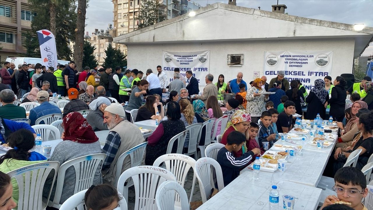 Mersin’de Müslüman ve Hristiyan Din Adamlarından Birliktelik İftarı