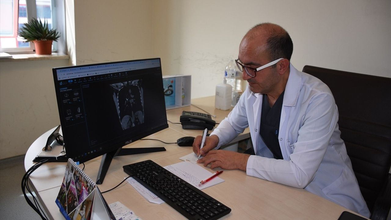 Metal Pul Akciğerden Başarılı Operasyonla Çıkarıldı