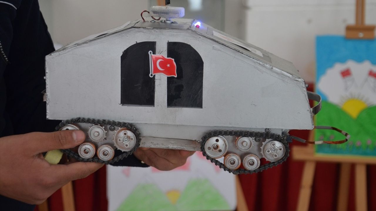Muşlu Öğrenciden İnovatif Akıncı Zırhlı Mayın Tespit Aracı Tasarımı