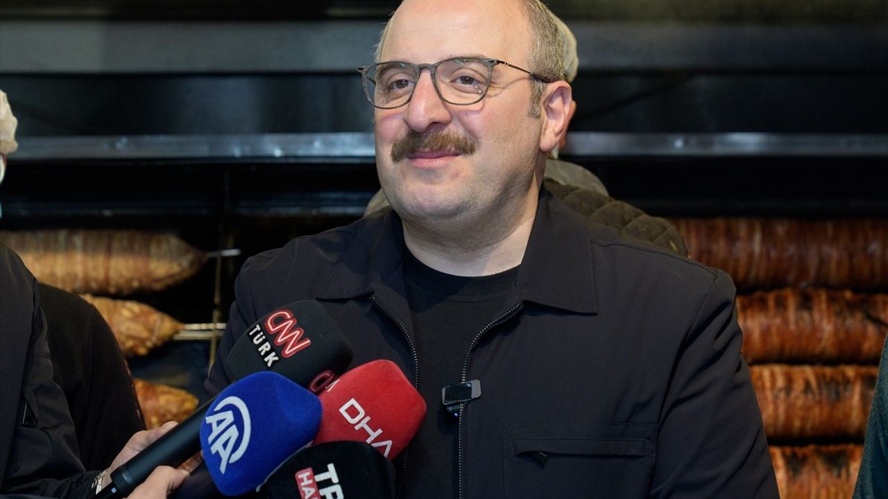 Mustafa Varank, Gençlerle Sahur Programında Buluştu