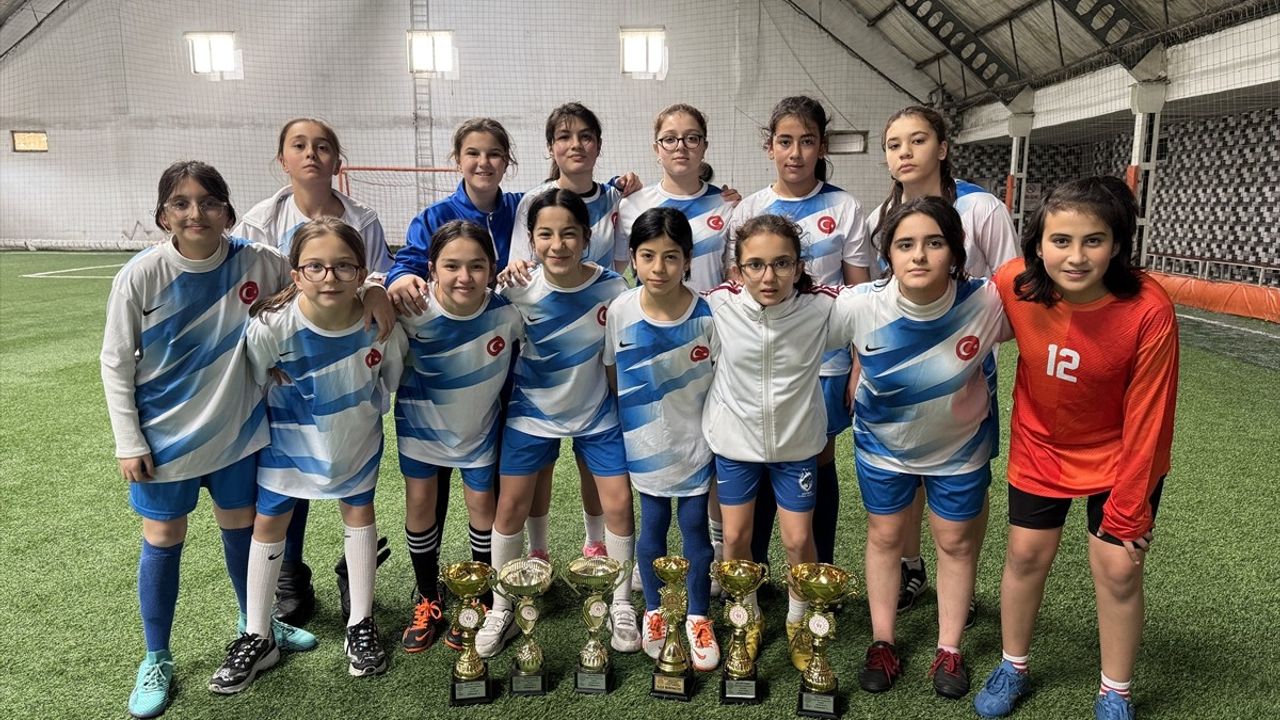 Namağlup Şampiyon Kızların Hedefi: Milli Takım Forması