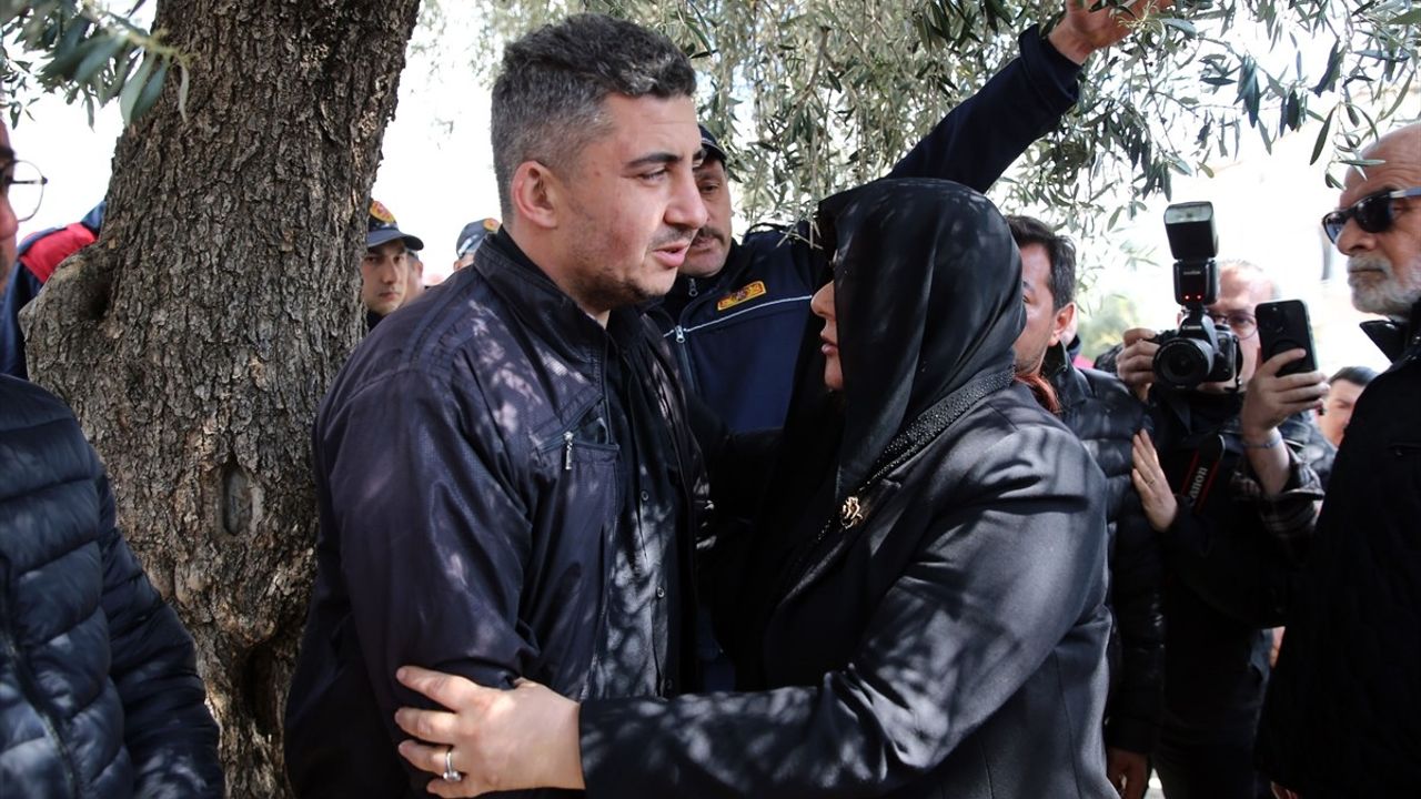 Nazilli'de Yangında Hayatını Kaybeden İtfaiyeci İçin Sınıfta Duygu Dolu Anma