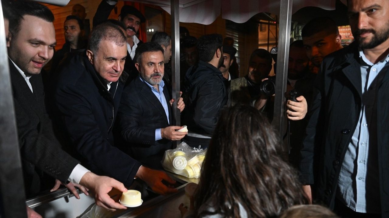 Ömer Çelik Adana'da Gençlik Sofrası İftar Programına Katıldı