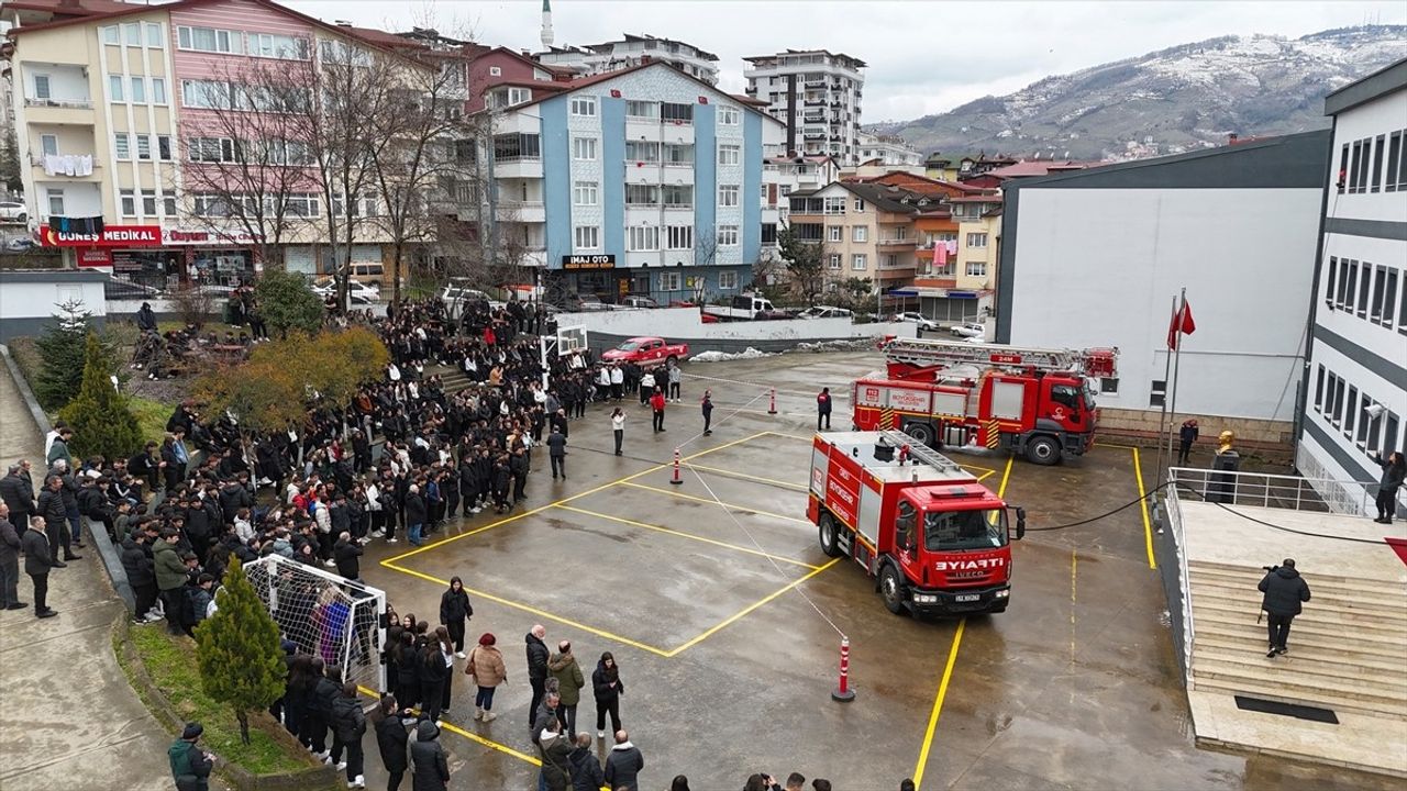 Ordu'da Deprem ve Tahliye Tatbikatı Gerçekleştirildi