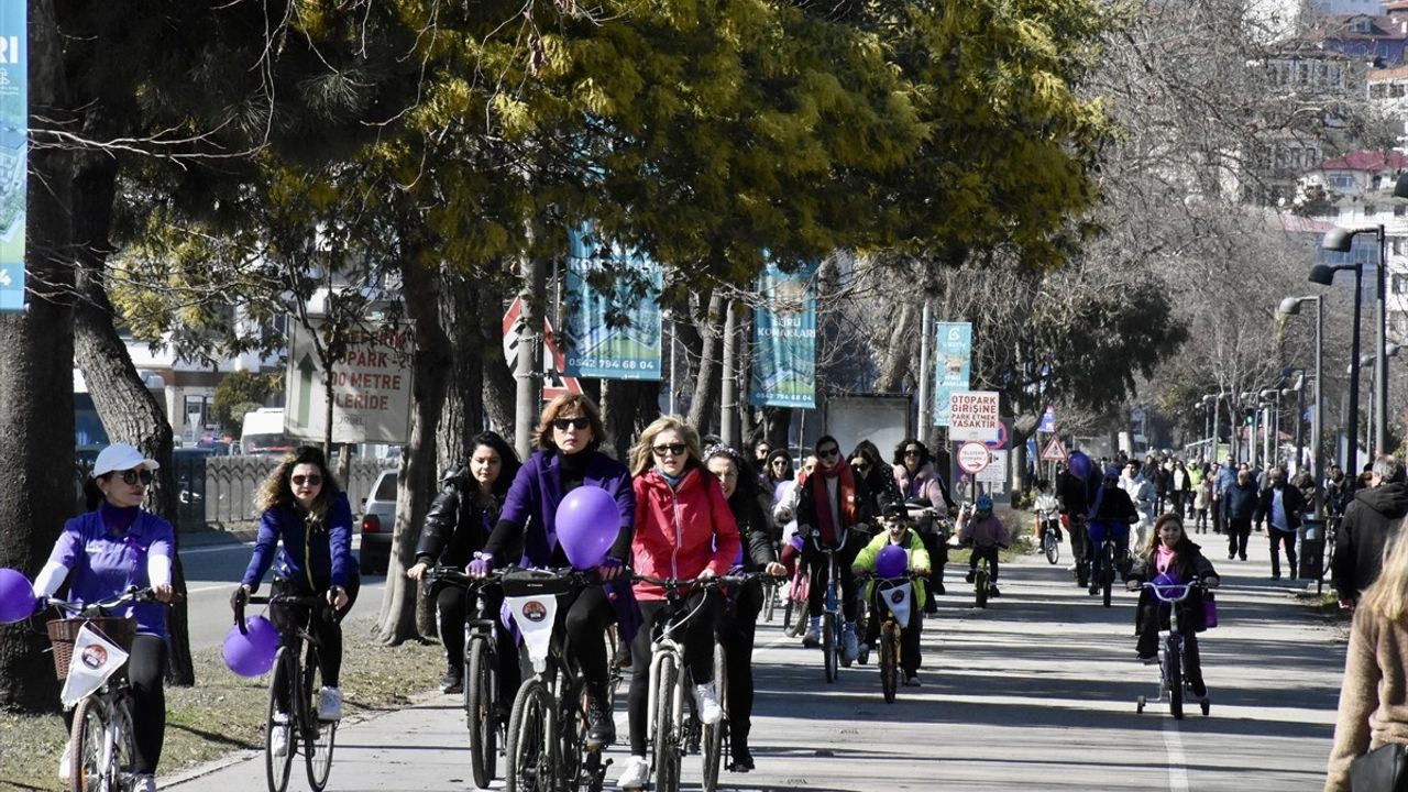 Ordu ve Trabzon'da 8 Mart Dünya Kadınlar Günü Coşkuyla Kutlandı