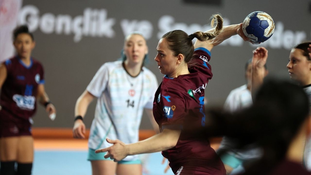 Ortahisar Belediyespor, Hentbol Türkiye Kupası'nda Çeyrek Finale Yükseldi