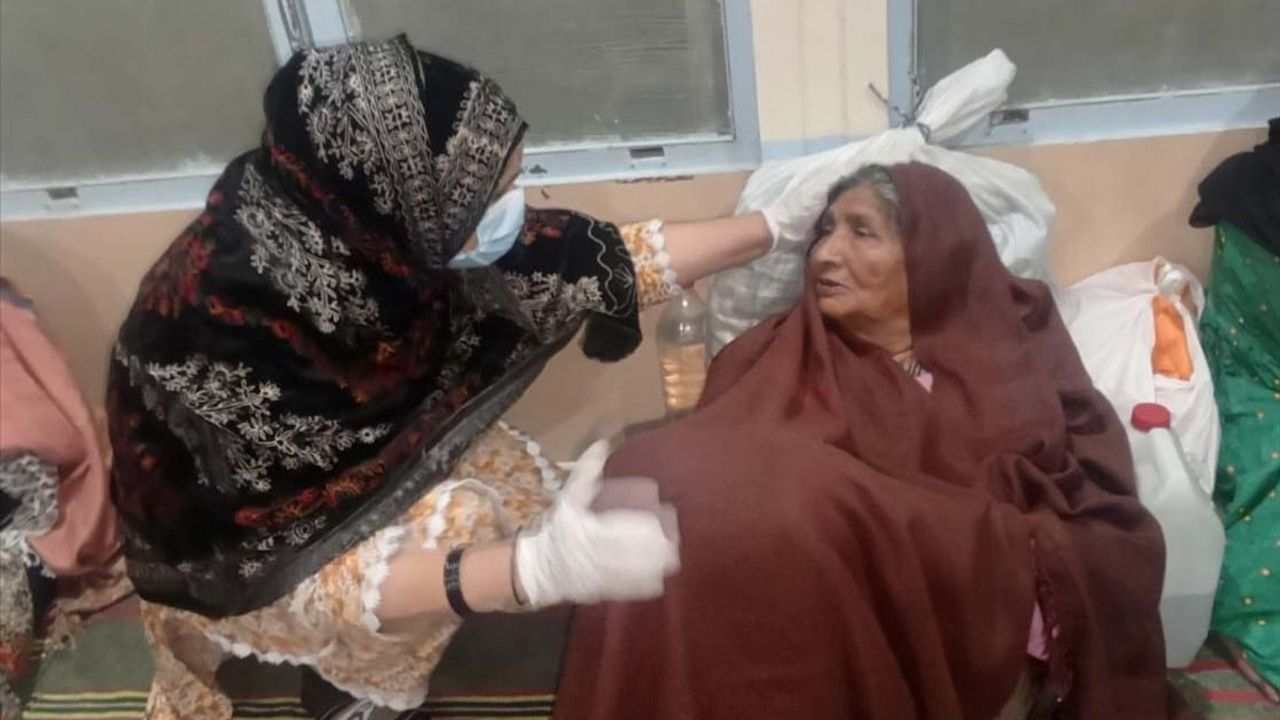 Pakistan Belucistan'da Tren Saldırısı: 104 Rehin Kurtarıldı