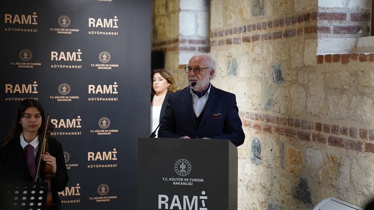 Rami Kütüphanesi'nde Bağcılar'dan Bişkek'e Ana Dilim Vatanım Sergisi Ön Planda