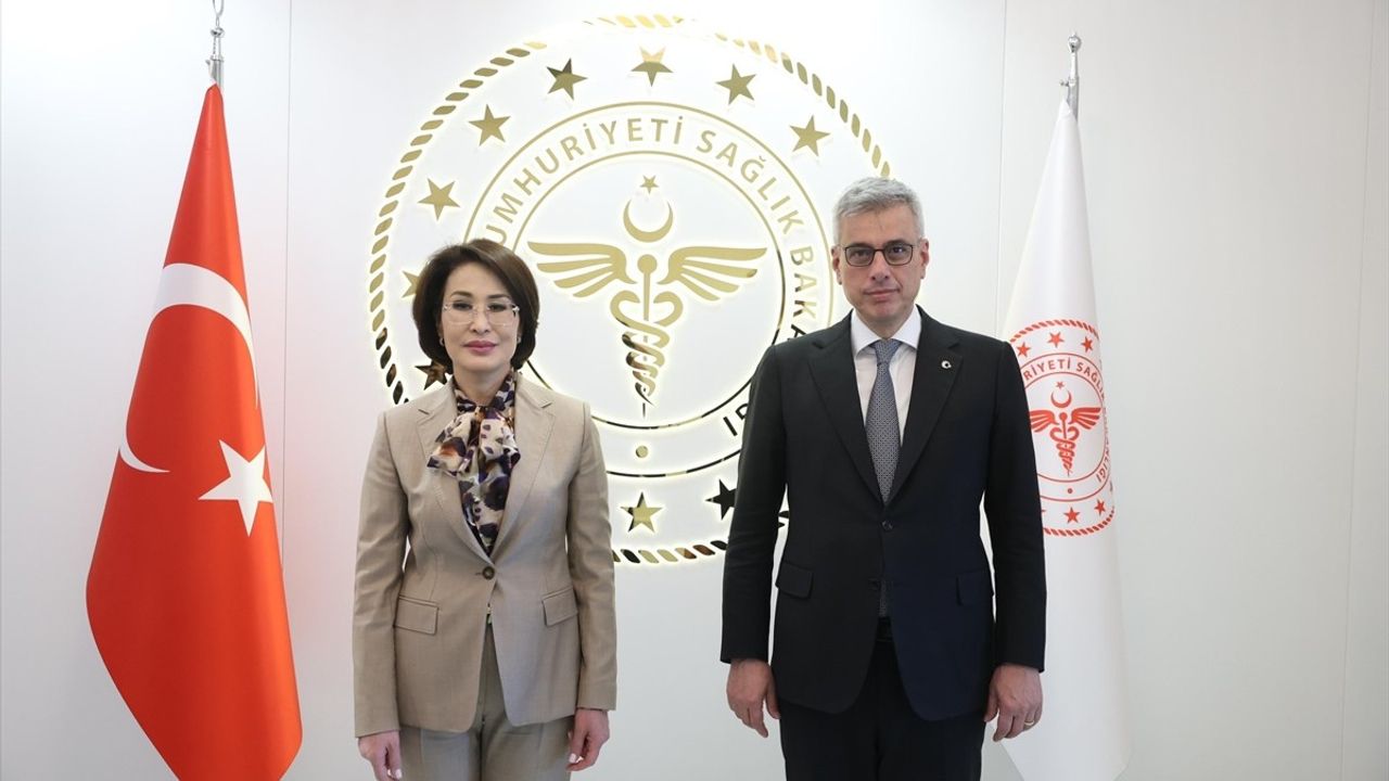 Sağlık Bakanı Memişoğlu, Kazakistanlı Mevkidaşı ile Sağlık İşbirliği Görüşmesi Gerçekleştirdi