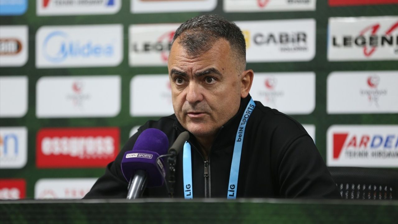 Sakaryaspor, Yeni Malatyaspor'u 5-0 Mağlup Etti: İlker Püren Değerlendirmelerde Bulundu