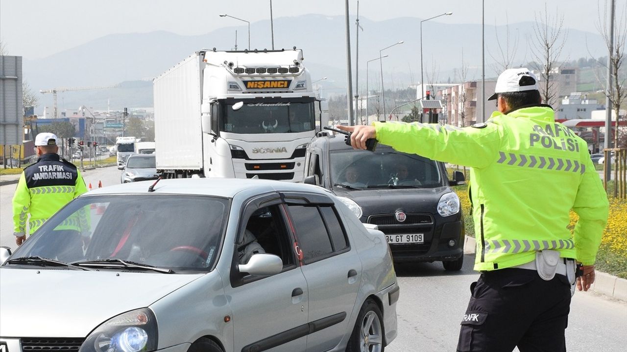 Samsun-Ankara Yolunda Trafik Denetimleri Artırıldı