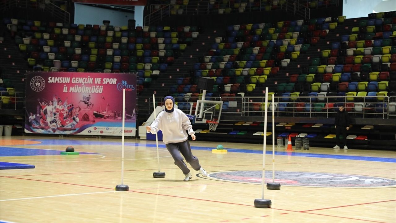 Samsun Büyükşehir Spor Akademisi Gençleri Mülakatlara Hazırlıyor
