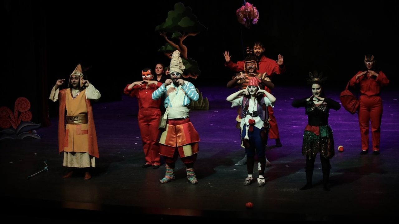 Samsun Devlet Opera ve Balesi'nden 'Masal Şatosu' Müzikali Büyük Beğeni Topladı