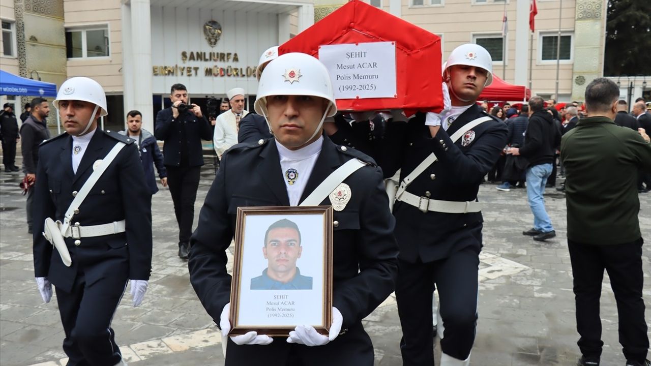 Şanlıurfa'da Fenalaşan Polis Memuru Şehit Oldu