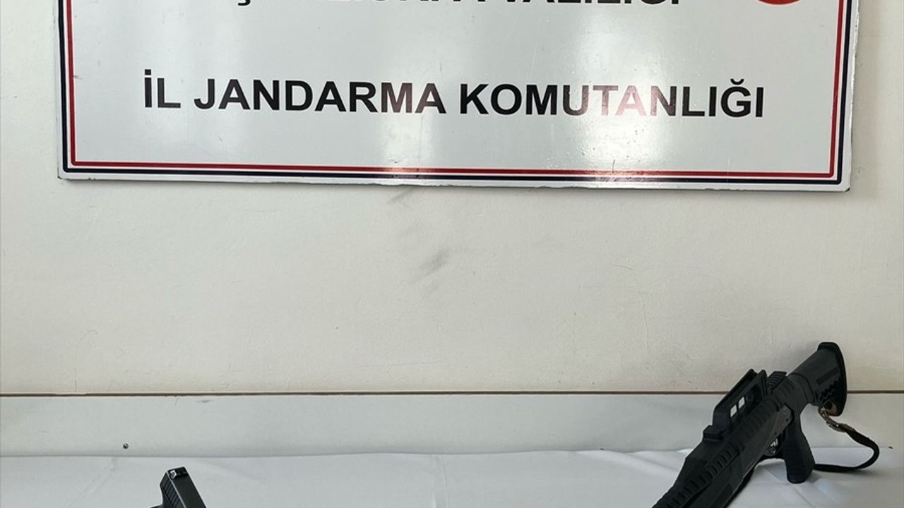 Şanlıurfa'da Silah Kaçakçılığı Operasyonu: 6 Zanlı Yakalandı