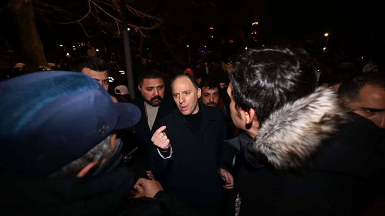 Saraçhane'de İzinsiz Gösteri: Polisle Arbede Çıktı