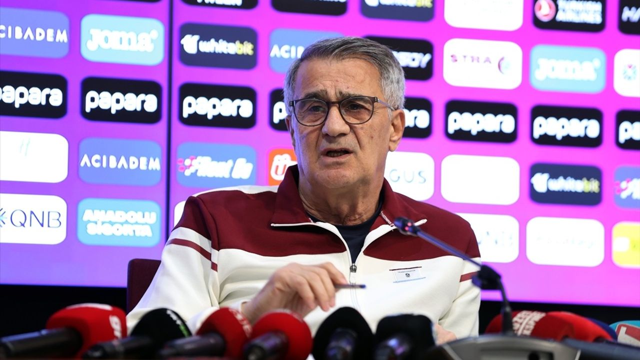 Şenol Güneş, Trabzonspor'un Hedeflerini Açıkladı: 'Kupayı Kazanarak Avrupa'ya Gitmek İstiyoruz'