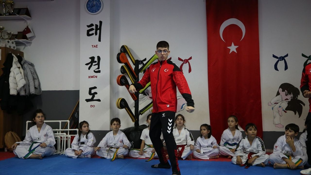 Serebral Palsili Milli Tekvandocu Fahrettin Karabağ, Avrupa Şampiyonası'na Hazırlanıyor