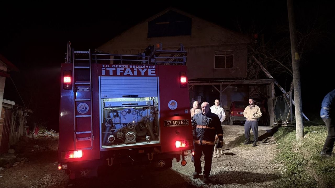 Sinop'ta Müstakil Evde Yangın: 3 Yaralı