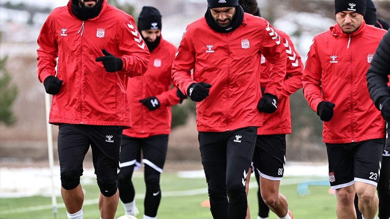 Sivasspor, Adana Demirspor Maçına Hazırlıklarını Sürdürüyor!