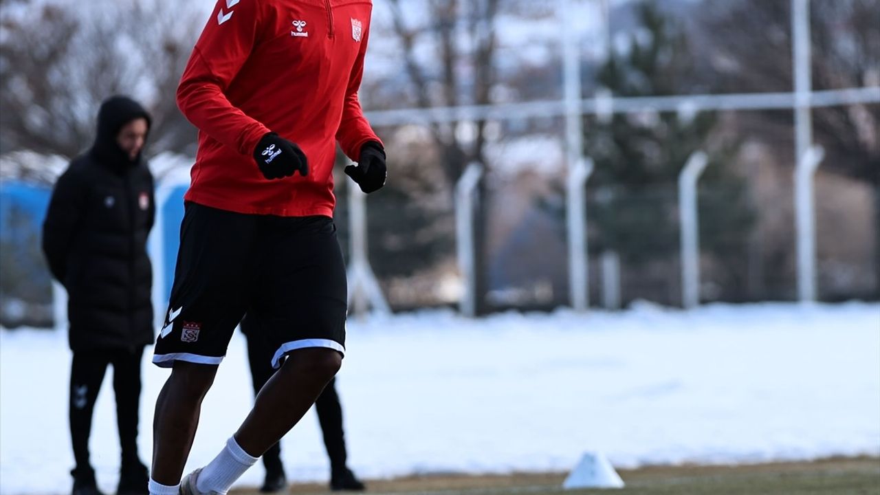 Sivasspor, Başakşehir Maçına Hazırlıklarını Sürdürüyor