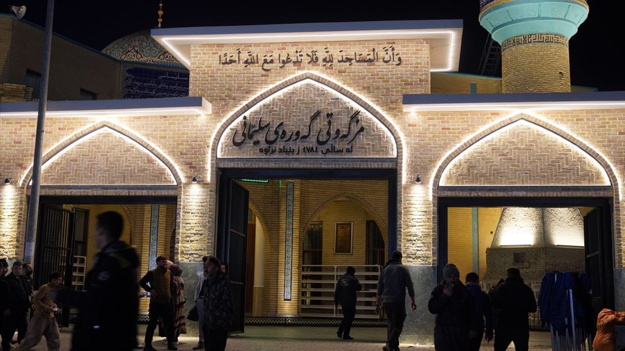 Süleymaniye'deki Ulu Cami'de 200 Yıldır İhtiyaç Sahiplerine İftar Veriliyor