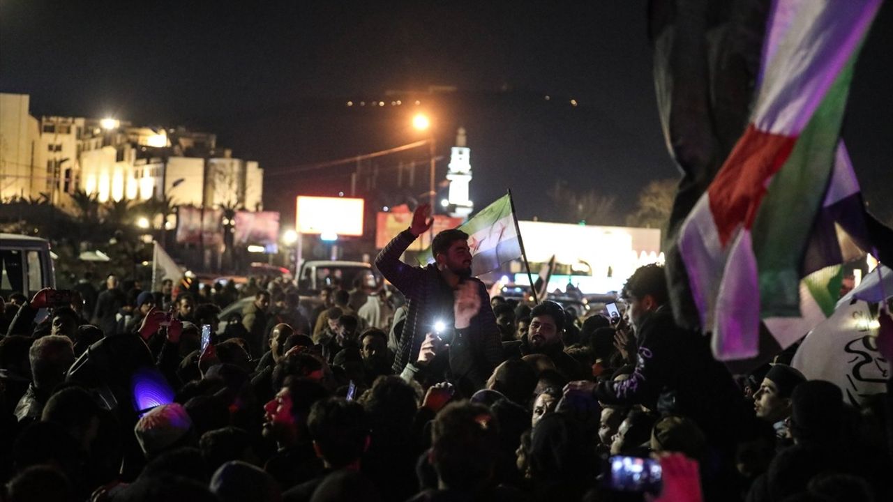 Suriye'de Güvenlik Güçlerine Saldırı Protesto Edildi