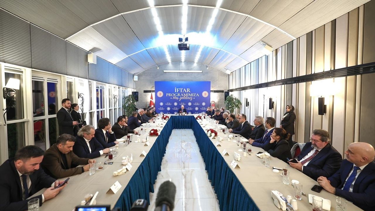 TBMM Başkanı Kurtulmuş'dan Medya ile İftar: Terörsüz Türkiye Vurgusu