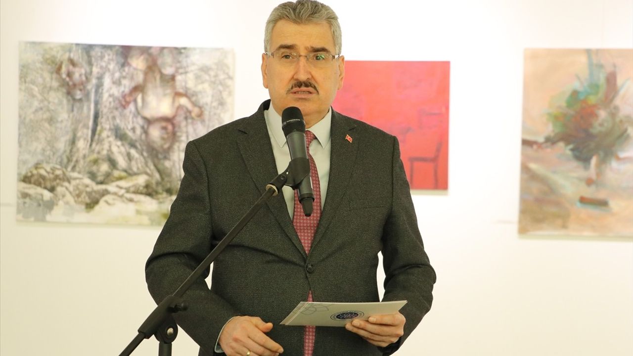 Tekirdağ'da Kadın Akademisyenlerden Etkileyici Resim Sergisi