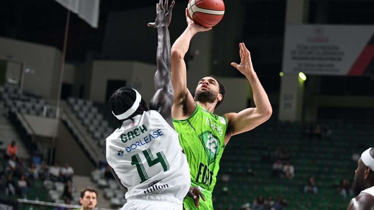 TOFAŞ, Darüşşafaka Lassa'yı 111-93 Mağlup Etti