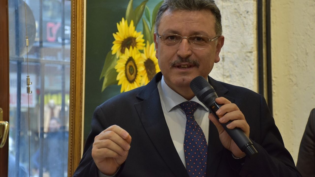 Trabzon'da 'Şifadır Sanat' Sergisi Sanatseverlerle Buluştu