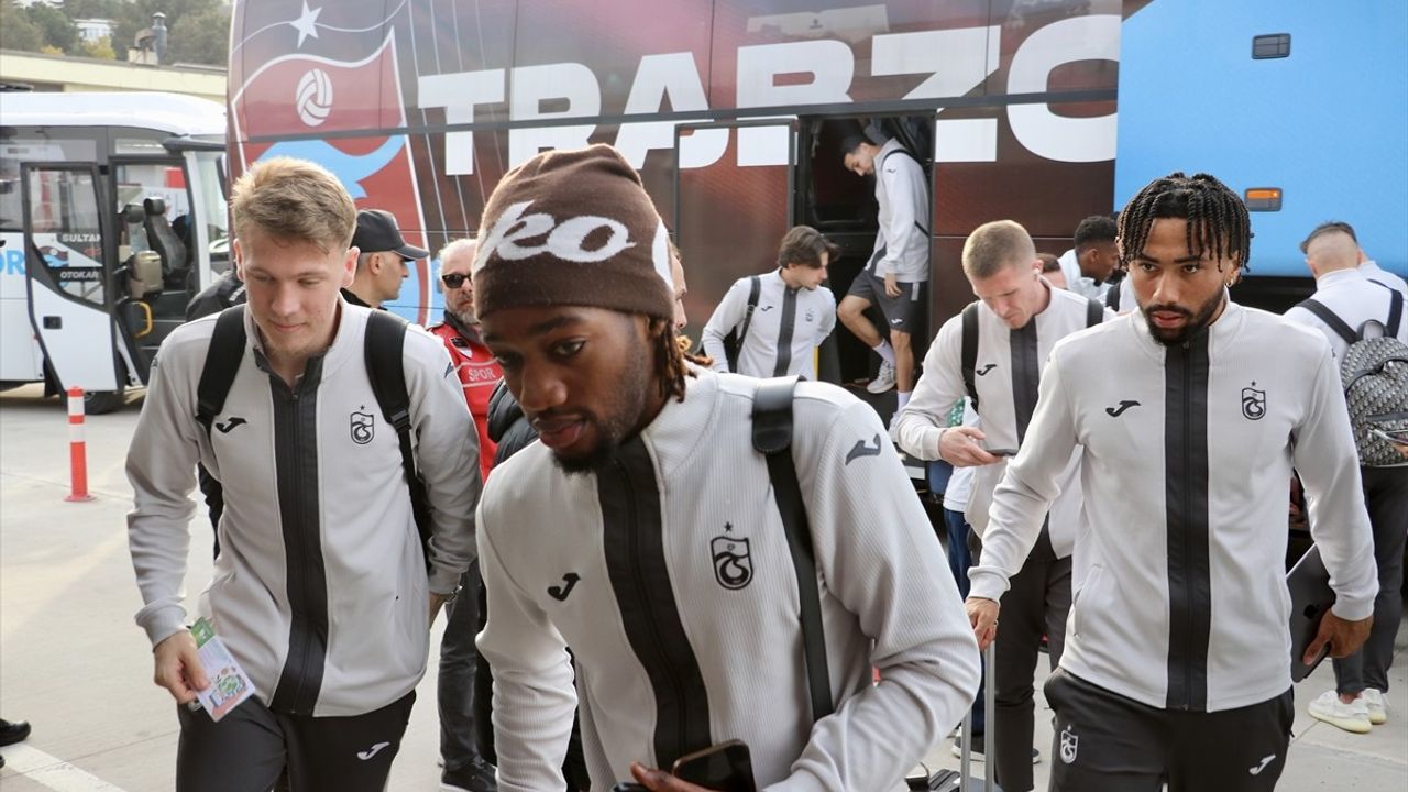 Trabzonspor İstanbul'a Uçtu: RAMS Başakşehir Maçı İçin Hazır