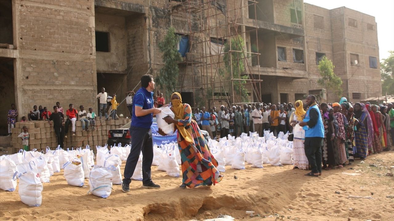 Türkiye Diyanet Vakfı, Mali'de 5 Bin Gıda Kolisi Dağıttı