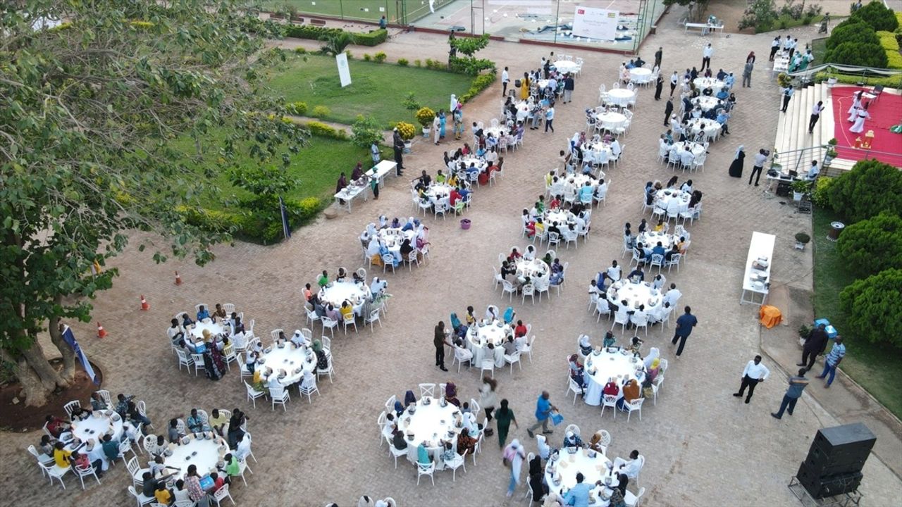 Türkiye, Togo'da Yetim Çocuklar İçin İftar Programı Düzenledi