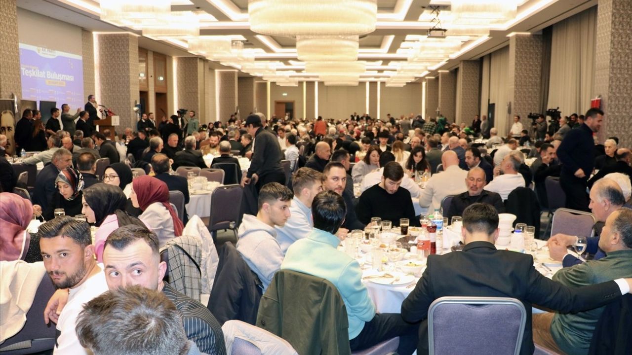 Ulaştırma Bakanı Uraloğlu'ndan Trabzon Açıklamaları: Türkiye Dimdik Ayakta